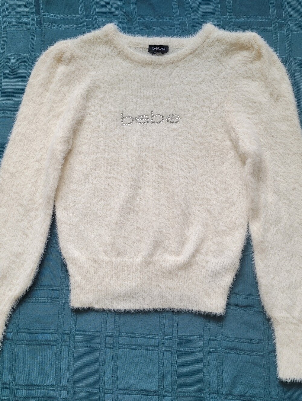 Bebe Fuzzy Eyelash Knit Sweater Ivory Rhinestone Logo Y2K Glam Size Large NWOT